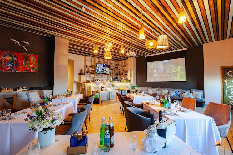 Зал столовой в «Mavi Cafe» фотография №5