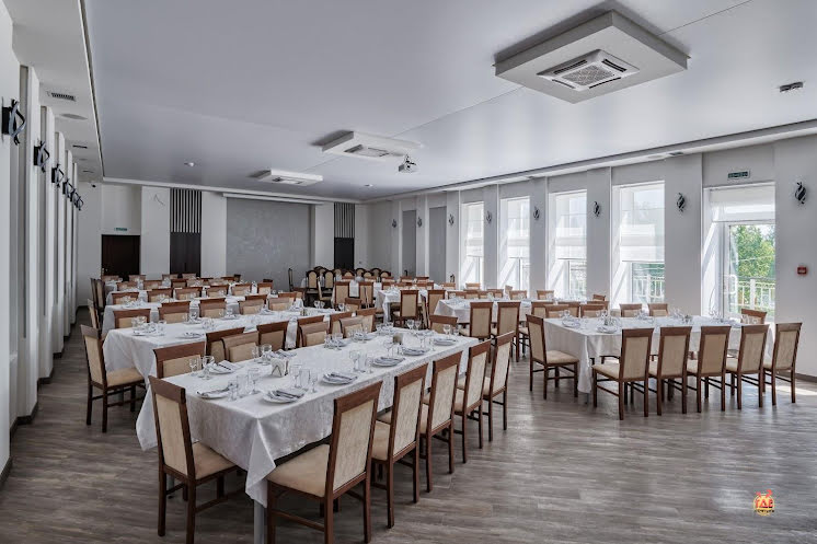 Средний зал в «Иртыш» фотография №11