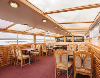  ресторан Теплоход "Галактика"