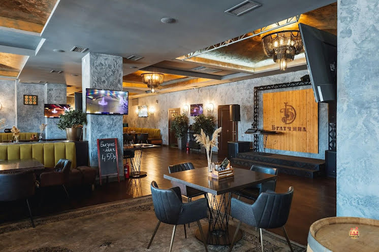 Основной зал  в «Братчина» фотография №7