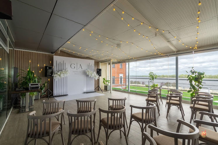 Веранда ресторана в «Monet» фотография №2