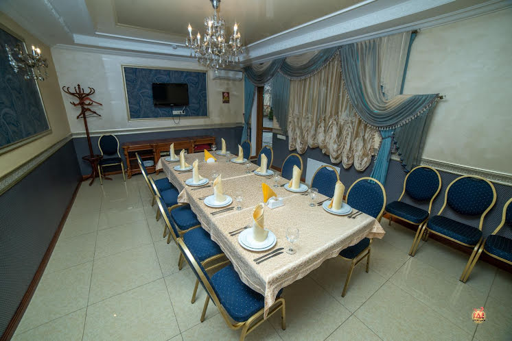 Банкетный зал на 14 персон в «Cowboy Marlboro» фотография №10