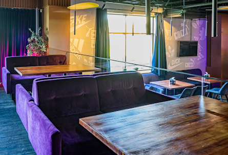 Зал на 1 этаже в Вип кабинет 