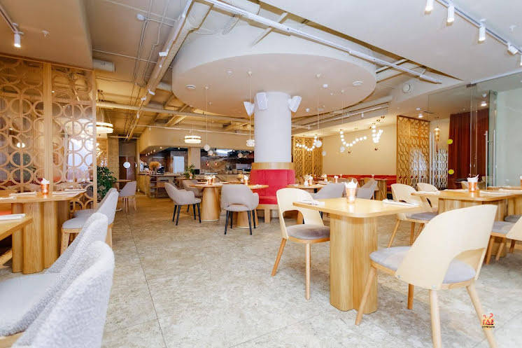 Основной зал в «Tatar by Tubatay на Мусина» фотография №10