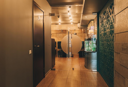 Второй зал в Основной зал