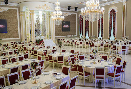 Зал «Красный» в Зал «Синий»