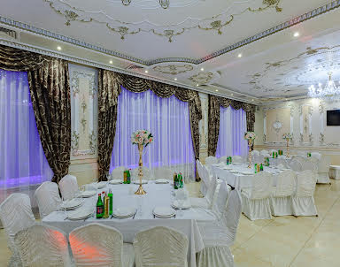 Выпускной в Империя