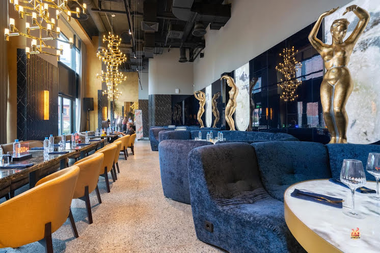  Зал со статуями  в «Гарда бар» фотография №9