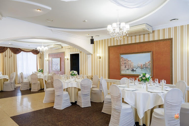 Основной зал  в «Нарцисс» фотография №14