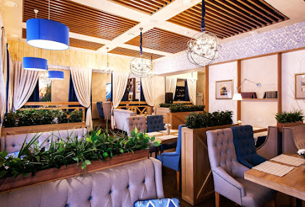 Основной зал в VIP-зал на 4 человека