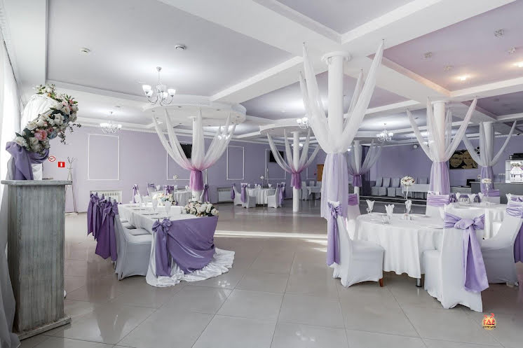 Белый зал в «Лабиринт» фотография №7