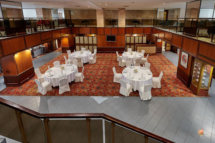 Ресторан «Брассери Эрте» в «Азимут Отель Аэростар» фотография №5