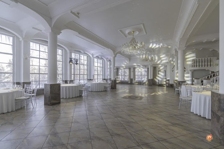 Верхний зал в «Мир у Озера» фотография №9