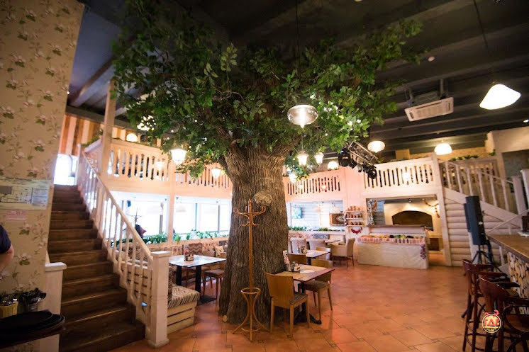 Основной зал в «У нас на даче» фотография №8