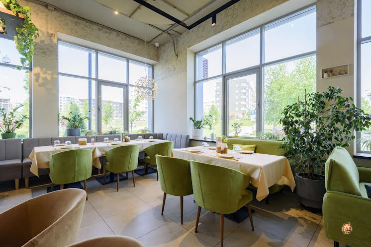 Основной зал  в «Pepperoni на Анаса Тазетдинова» фотография №4