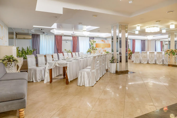 Зал на 100 человек в «Континент-Хауз» фотография №7