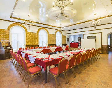  ресторан Петров Двор