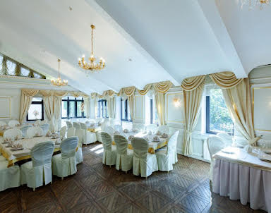  ресторан Сандал