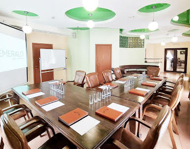  ресторан Emerald
