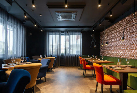 Основной зал в Основной зал