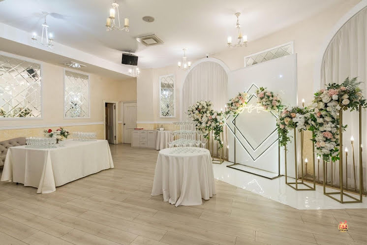 Малый банкетный зал в «Колизей Холл» фотография №6