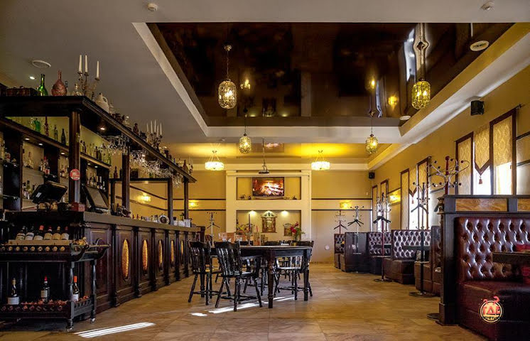 Основной зал в «Монополь» фотография №2