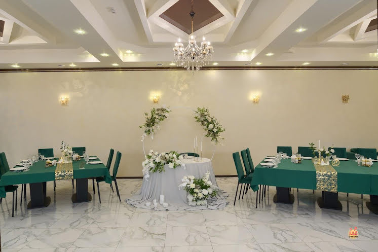 Основной зал в «Lion» фотография №7