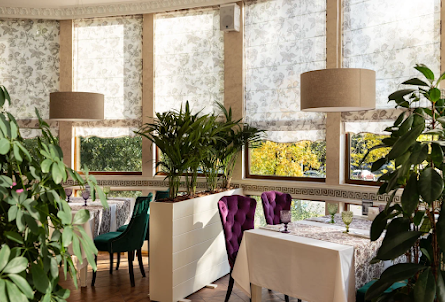 Зал оранжерея в Винный зал