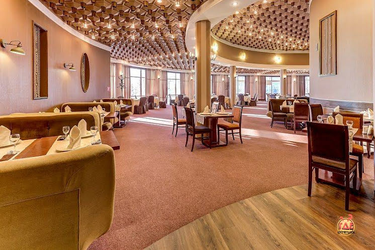 Зал ресторана в «Глобус» фотография №11