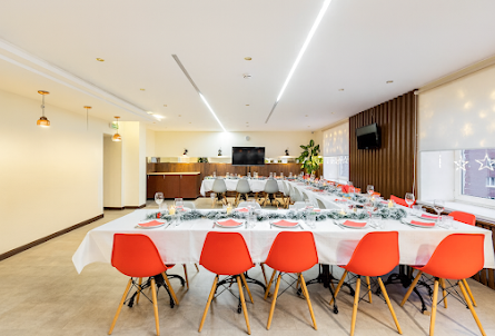 Третий зал  в Второй зал 