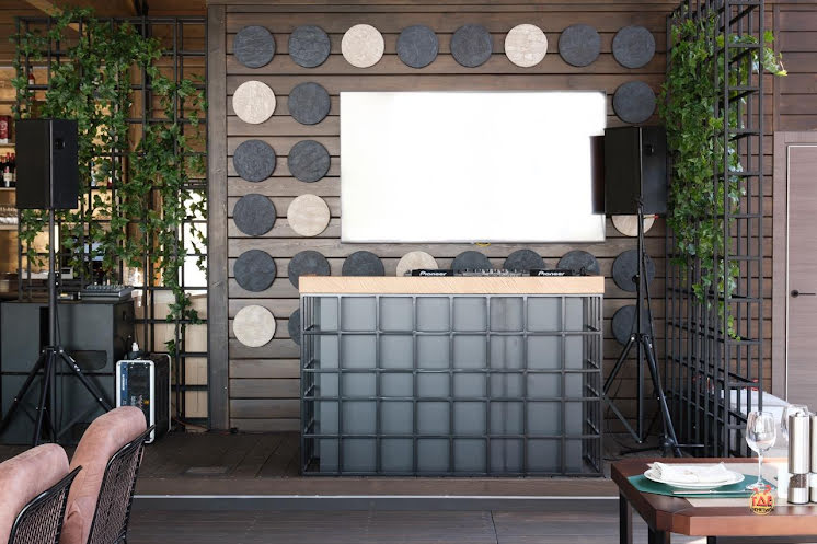 Новый летний ресторан Шале в «Radisson Blu Hotel» фотография №15