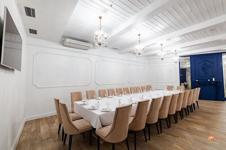 Каминный зал в «Villaggio на Воронцовских прудах» фотография №2