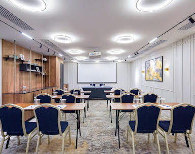  ресторан DoubleTree by Hilton Novosibirsk