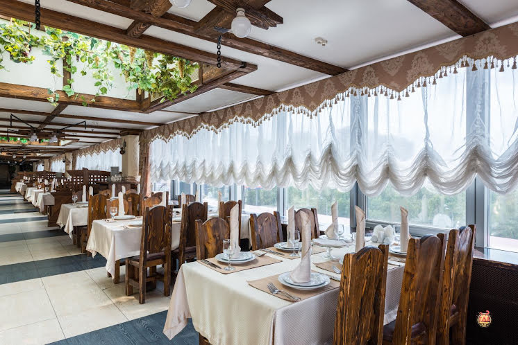 Большой зал в «Ариана на Привольной» фотография №7