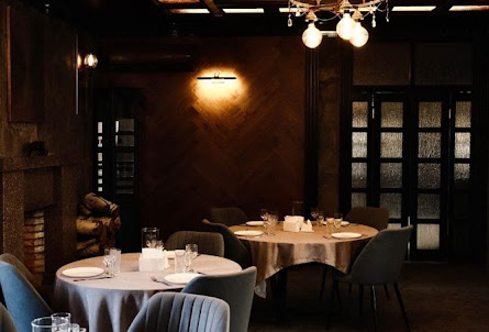 Зал с камином в Банкетная беседка