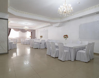  ресторан Империя Плаза