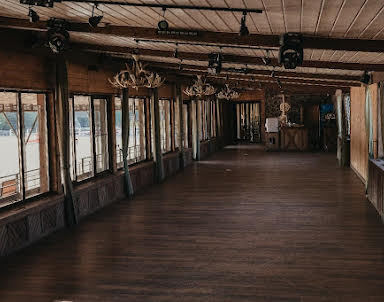  ресторан Horseka Resort