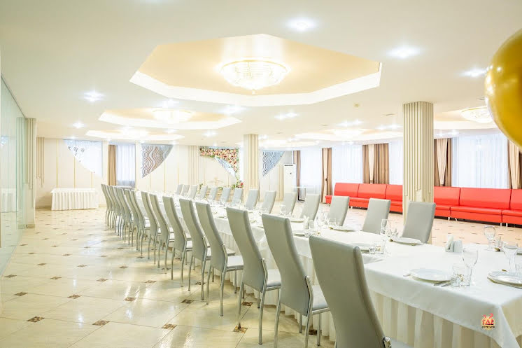 Большой банкетный зал в «Ашхана на Западной» фотография №4