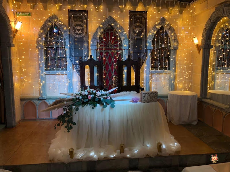 Замок в долине фотография №12