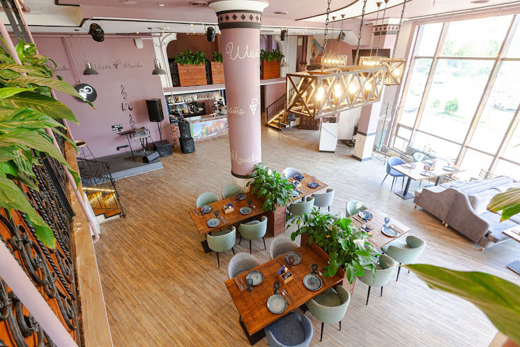 Основной зал  в «Шато Манави на Адмирала Лазарева» фотография №17