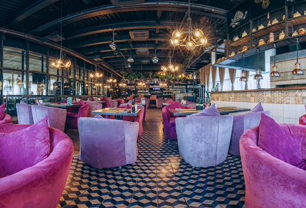 Основной зал в Малый караоке зал