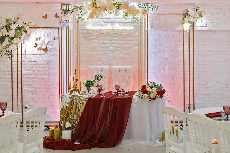 Большой зал в «Мон Амур» фотография №2