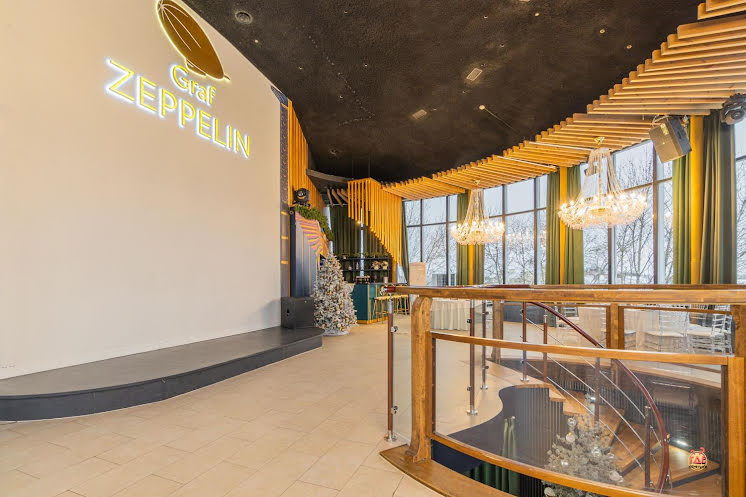 Основной зал  в «Graf ZEPPELIN» фотография №16