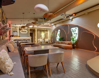  ресторан МАЙ Москва на Курской