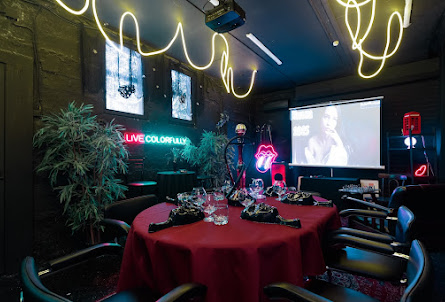 Зал "Dark room" в Второй этаж