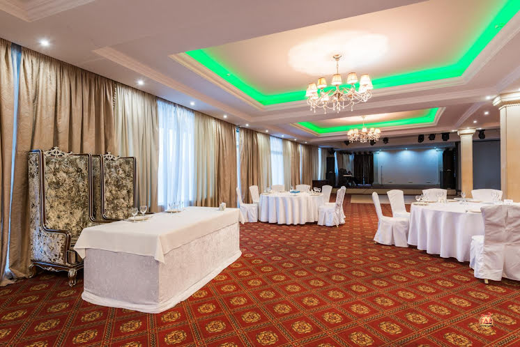 Основной зал  в «Бакинский бульвар  Аврора» фотография №11