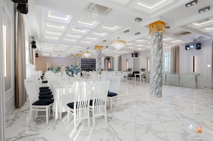 Белый зал  в «Full House» фотография №15