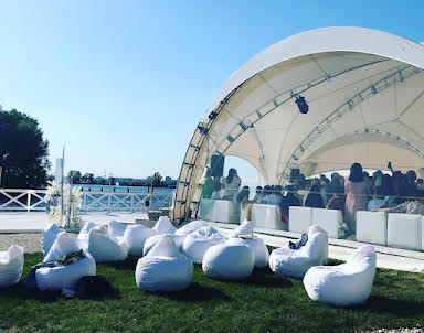 Свадьба в White Place