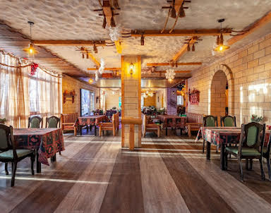  ресторан Помещик на Красных Партизан