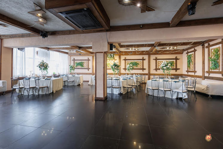 Основной зал в «Горница» фотография №5